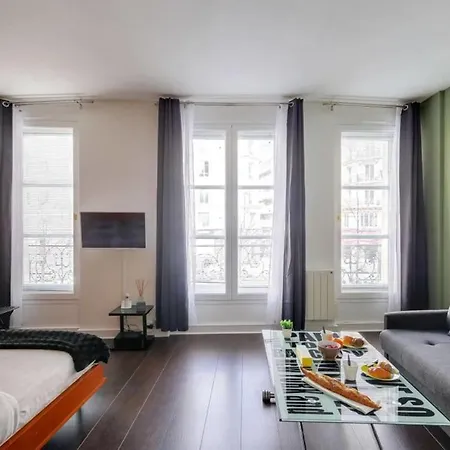 Marais District - Spacious Studio Flat Sleeps 4 By Guestready Appartamento *
